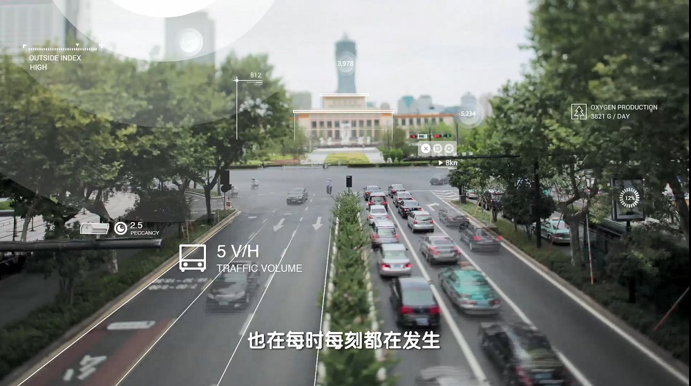 在2017杭州雲棲大會上，阿里巴巴發布的城市大腦1.0智能治理城市系統顯示，杭州每輛車在高架道路的時間節省約 10%，高峰時間車行速度提升約 15%。
