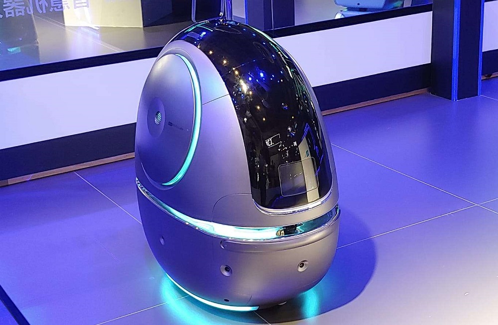 阿里巴巴人工智能實驗室為酒店業開發的服務機械人，將於10月面世。