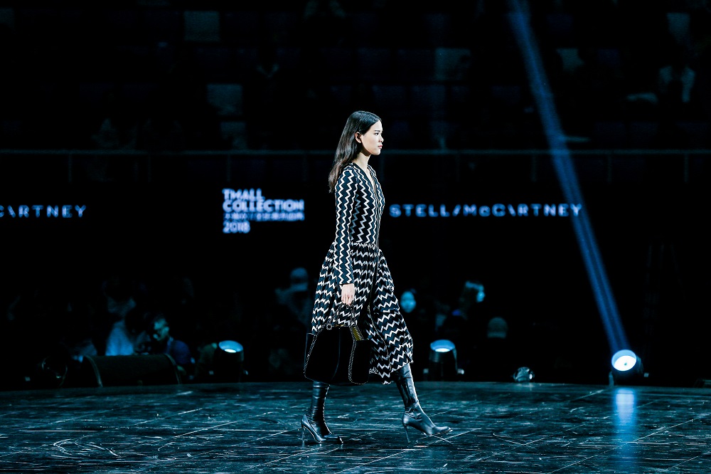 英國明星設計師品牌Stella McCartney將自己在中國的第一場時裝秀放在了潮流盛典。