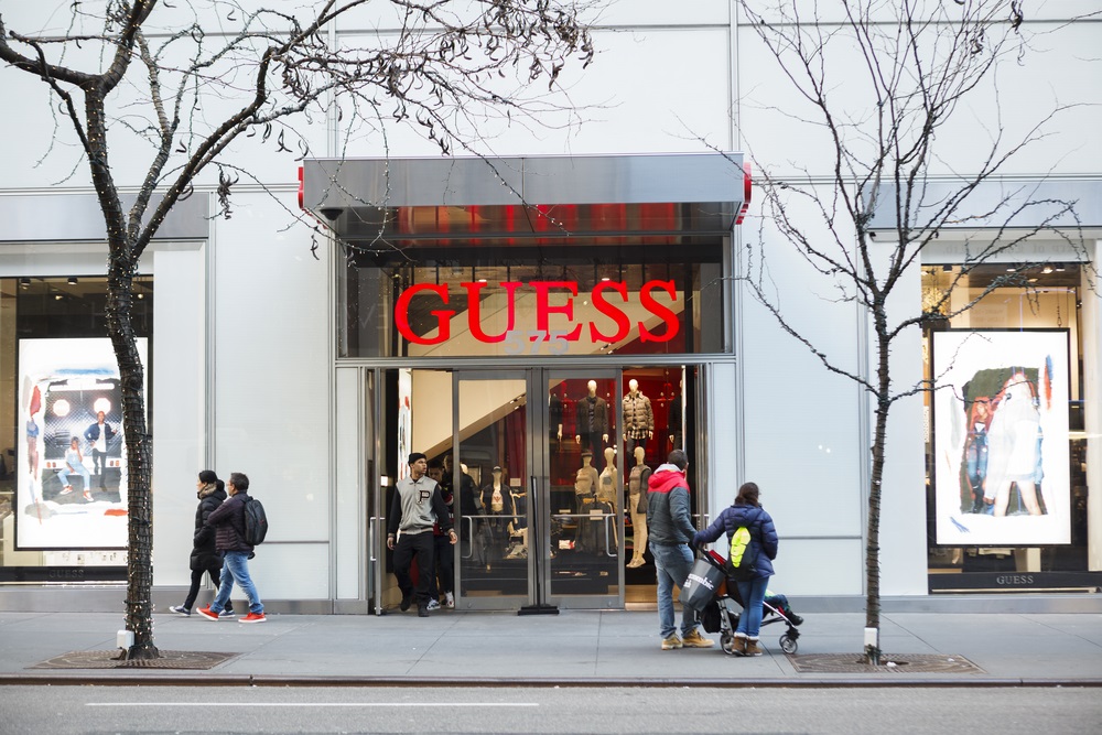 50多家GUESS的美國線下店，將接入支付寶，為外遊的中國消費者帶來更便捷的服務。