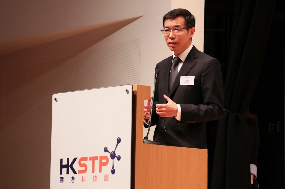 商湯集團創始人湯曉鷗本身是人工智能方面的頂尖人才，他希望通過HKAI Lab可以賦能更多中小企應用前沿智能技術來發展成長。